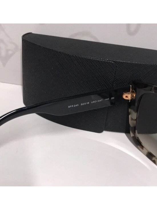 New Authentic Prada SPR 24X UAO-0A7 Women’s Sunglasses – Leopard Print